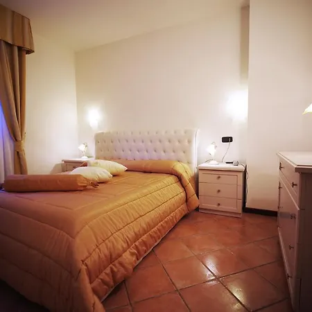 Hotel Ristorante Al Brunello Di Montalcino