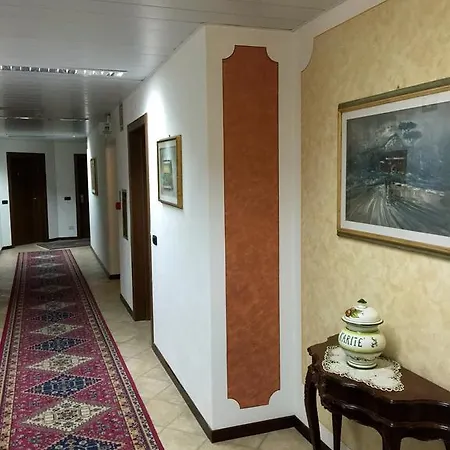 Hotel Ristorante Al Brunello Di 3*